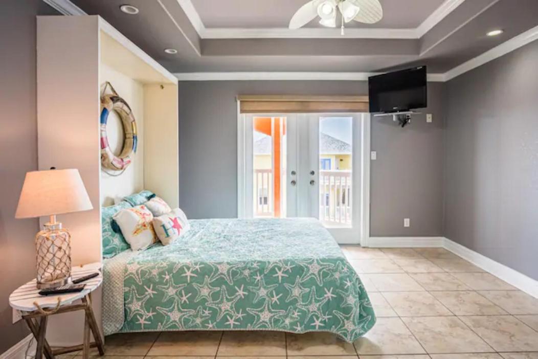 פורט ארנסס 7 Bedroom Home Steps To The Beach With 4 Patios And Pool! Sleeps 20 מראה חיצוני תמונה